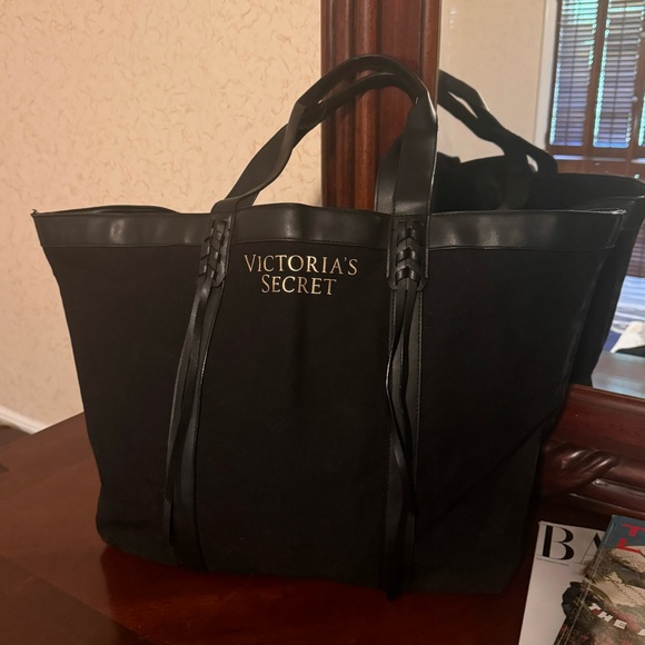 Large Victoria's Secret Tote - Picture 2 of 9